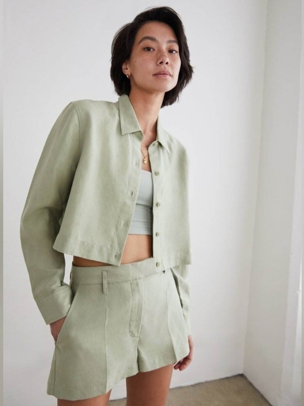 Aritzia Wilfred Proposal Linen Shirt Size XS In Pistachio Green Button Up